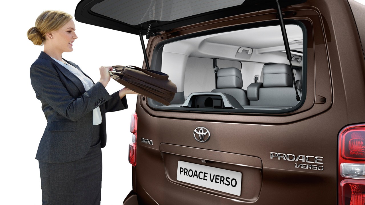 toyota-proace-verso-2019-gallery-018-full_tcm-3019-1703808